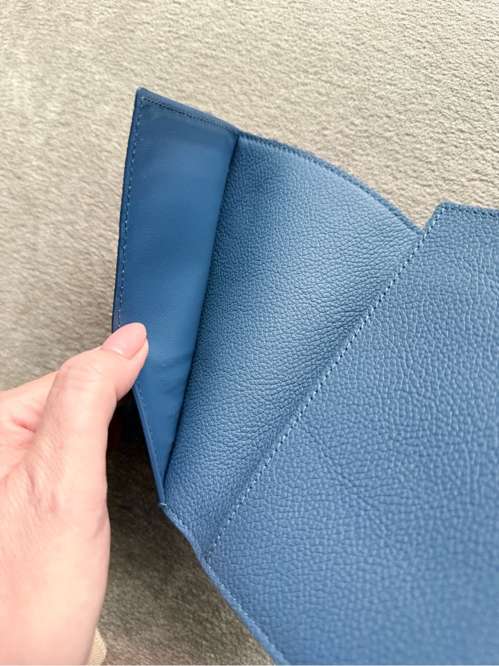 Louis Vuitton Indigo Blue Damier Graphite Passport Cover Authentic - Picture 9 of 11